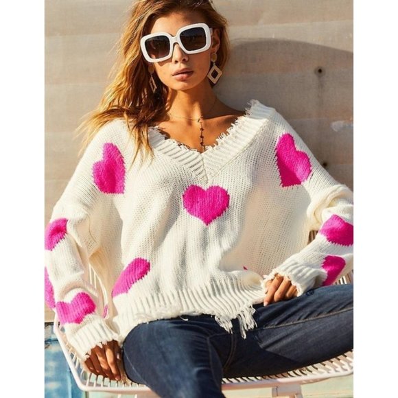 Distressed and Ripped Heart Sweater LT31145 - Picture 8 of 10